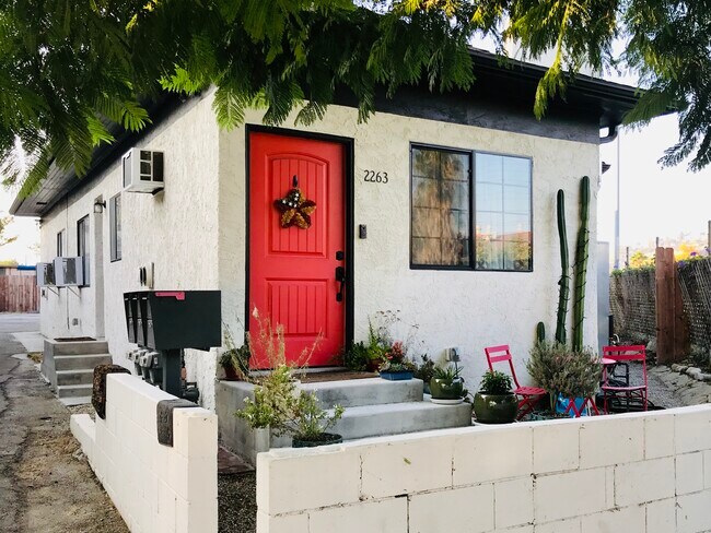 Front Unit, faces the cul-de-sac - 2263 Duvall St