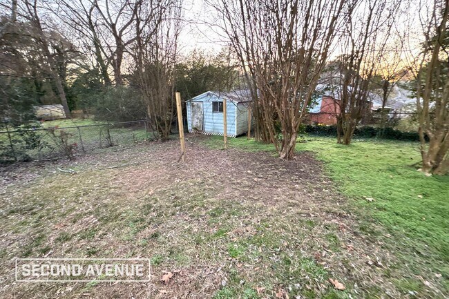 Foto del edificio - 1226 Oakwood St