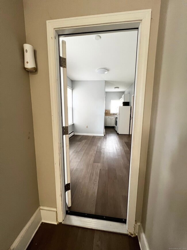 Building Photo - 58 Washington St