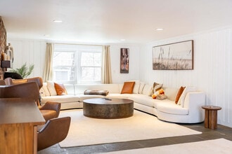 Building Photo - 78 Claypit Hill Rd