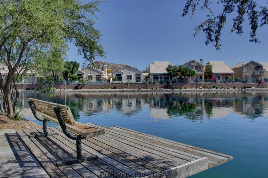 Foto del edificio - Charming 2-Bedroom Phoenix Townhouse with Cozy Living Space!