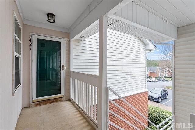 Foto del edificio - 2423 Wellington Ridge Loop