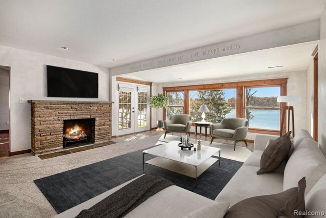 Foto del edificio - 2739 Lakeridge Ave