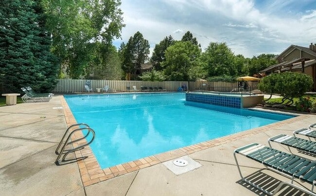 Building Photo - 6054 Gunbarrel Ave