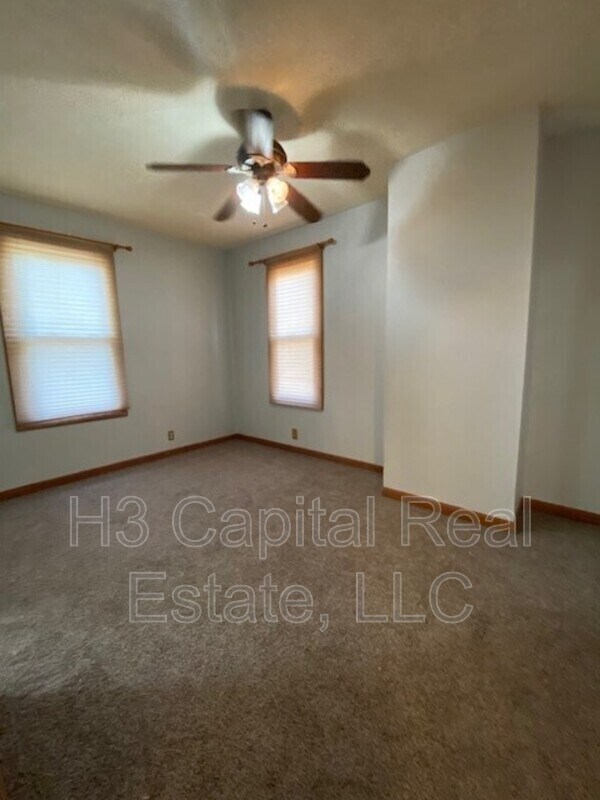 Foto del edificio - 2160 Cleveland Blvd