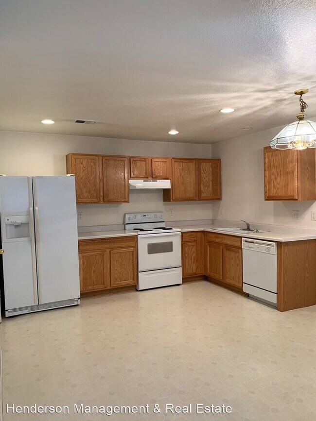 Building Photo - 3 br, 2 bath House - 1723 Dove Creek Circle