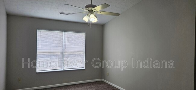 Foto del edificio - 7637 Gold Rush Dr