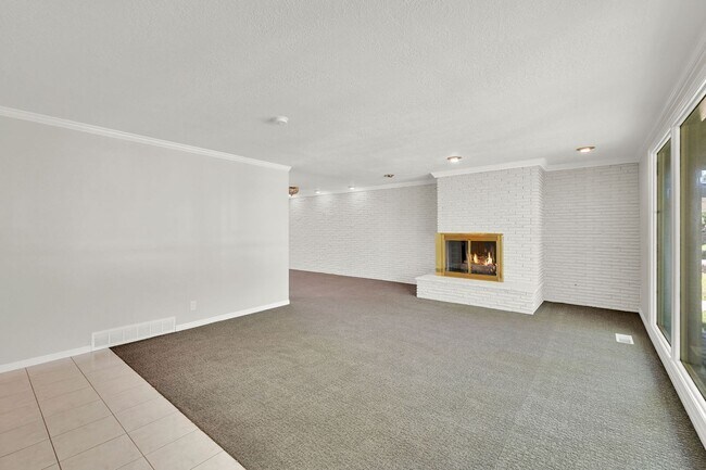 Foto del edificio - 4050 Taylor Ave