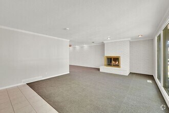 Building Photo - 4050 Taylor Ave