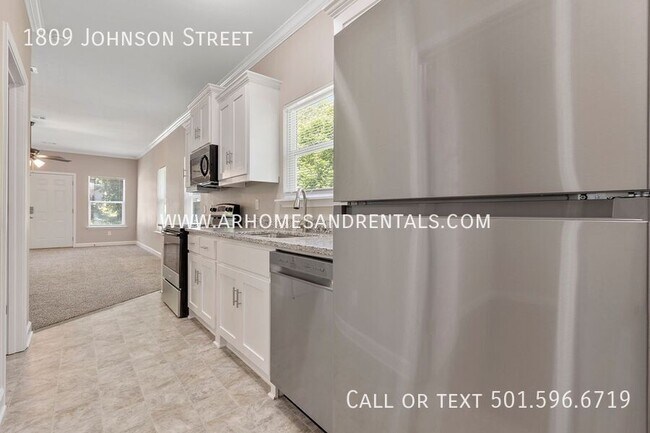 Foto del edificio - 1809 Johnson St