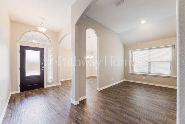 Building Photo - 1608 Adams Dr