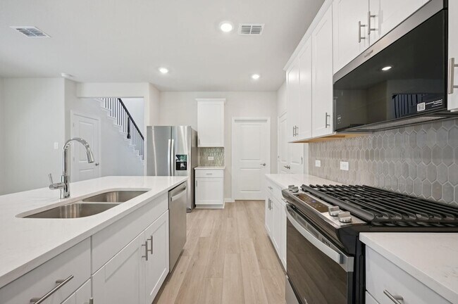 Foto del edificio - 706 Leavenworth Dr