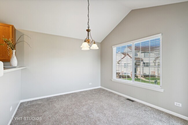 Building Photo - 1548 New Haven Dr