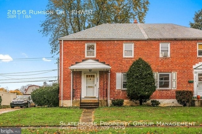 Building Photo - Two bedroom townhouse - Wilson Park
