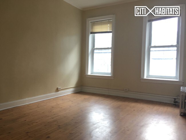 Building Photo - 129 E 52nd St