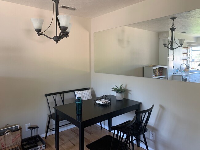 Foto del edificio - 3134 S Gekeler Ln