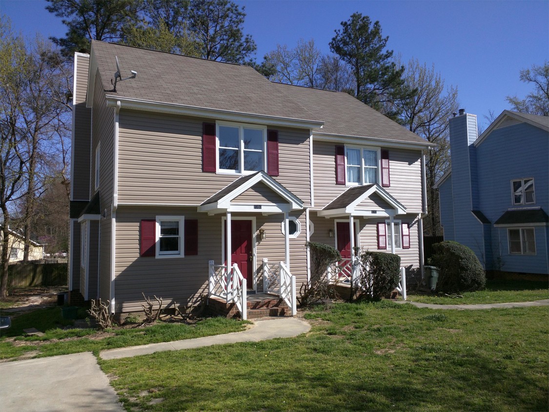 Primary Photo - 8350 McGuire Dr