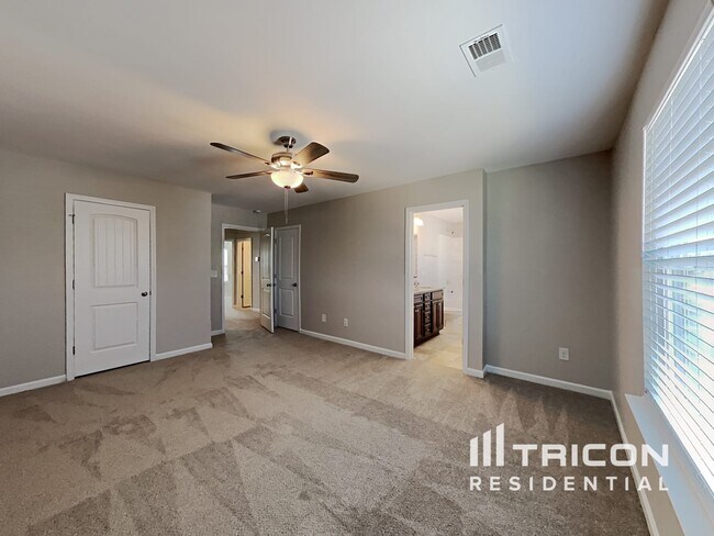 Foto del edificio - 743 Dawsons Park Wy