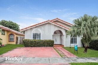 Building Photo - 15565 SW 138th Ave