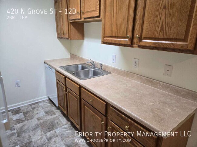 Building Photo - 420 N Grove St