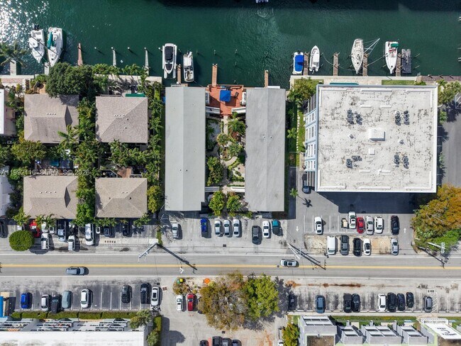 Foto del edificio - 1440 SE 15th St