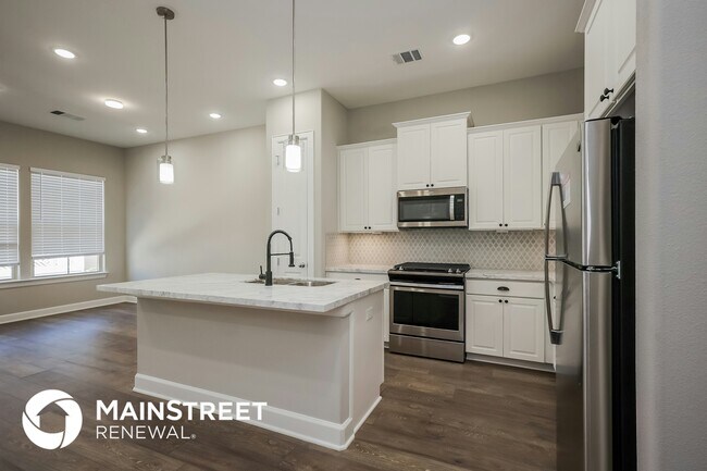 Foto del edificio - 5111 Pine Reach Dr