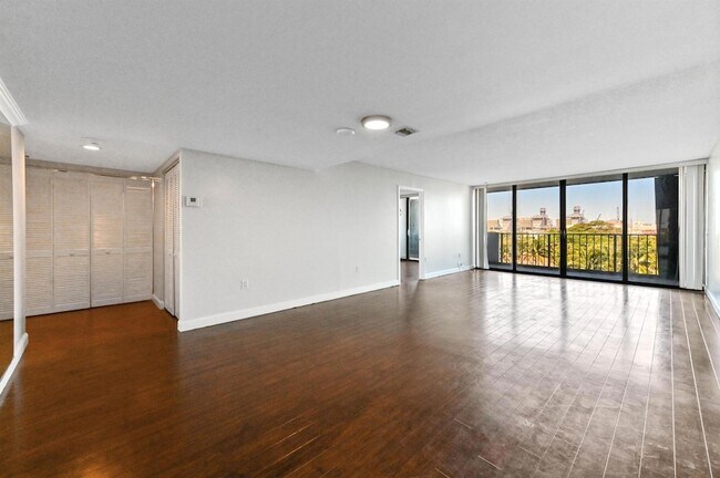 Photo - 5600 N Flagler Dr Apartment