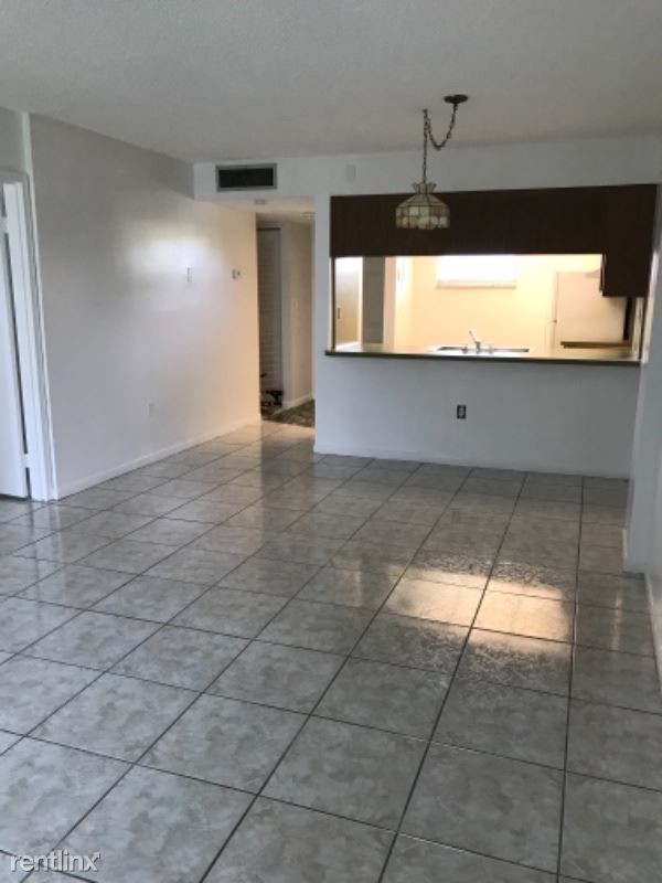 Building Photo - 14050 SW 84th St