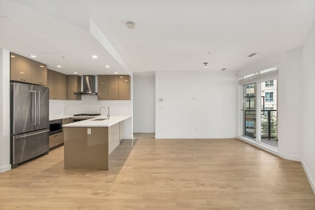 Building Photo - 3581 Ross Drive