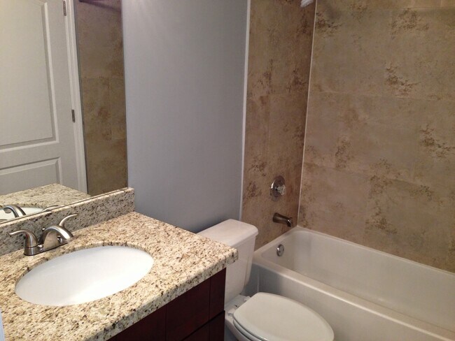 Photo - 2850 N Oakland Forest Dr Apartment