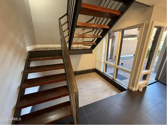 Foto del edificio - 7931 E San Miguel Ave