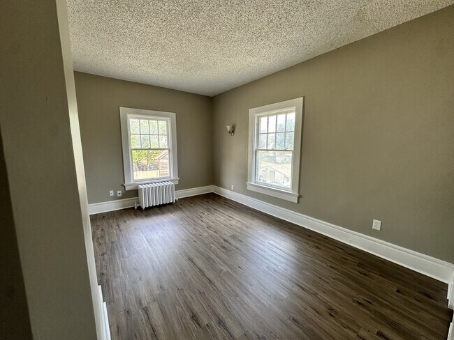 Foto del edificio - 512 E Sherman Ave