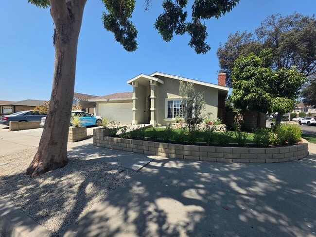Building Photo - 12947 Arabella Pl