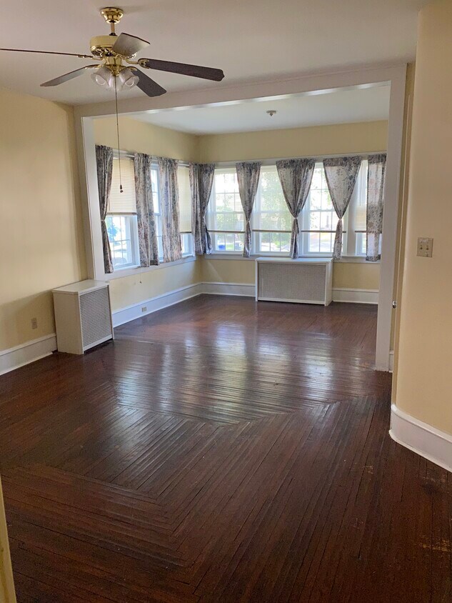 22 Center St Unit B, Forty Fort, PA 18704 Apartments in Forty Fort