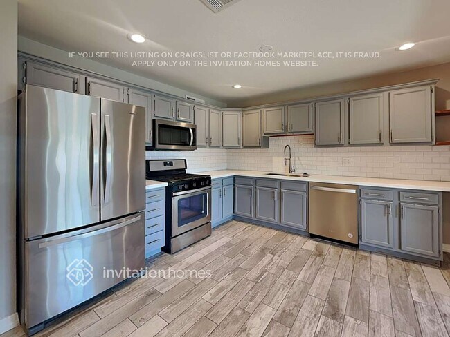 Foto del edificio - 7327 E Palm Ln