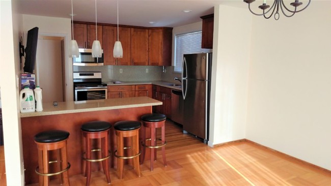 Foto del edificio - 409 Oak Park Dr