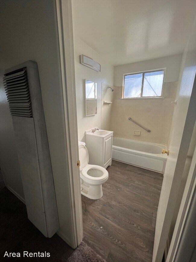 Building Photo - 3 br, 1 bath House - 611 MURIEL DRIVE