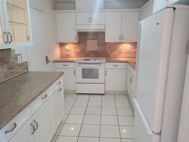 Foto del edificio - 10777 W Sample Rd