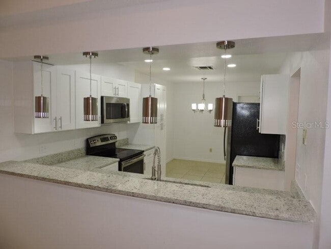 Building Photo - 8238 Sandpoint Blvd