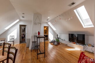 Building Photo - 1245 W Barry Ave