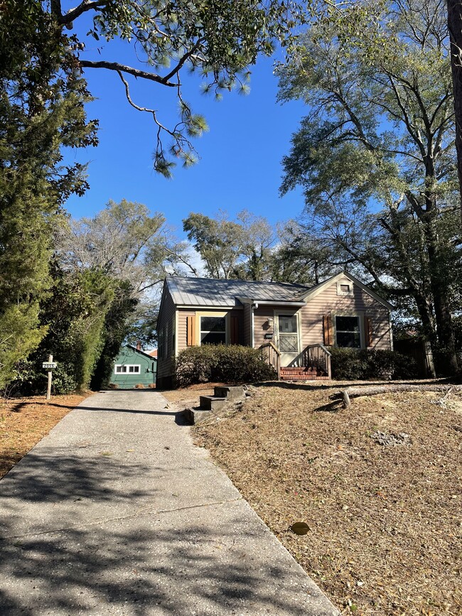 Building Photo - 2053 Monroe St Building Photo - 2053 Monroe St