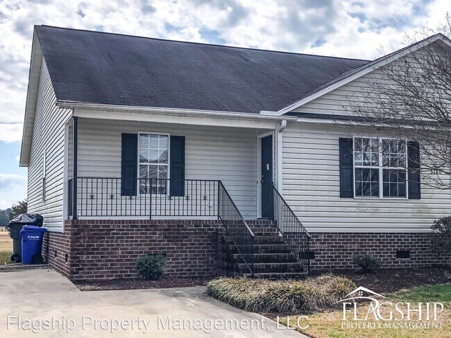 Building Photo - 5160 Deveron St