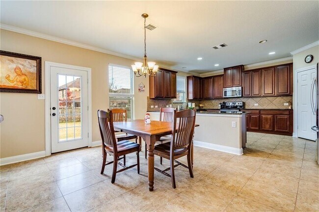 Building Photo - 1229 Yellow Iris Rd