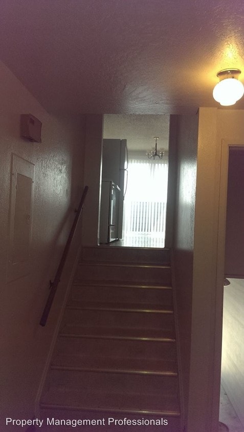 Foto del edificio - 1765 Crater Lake Ave