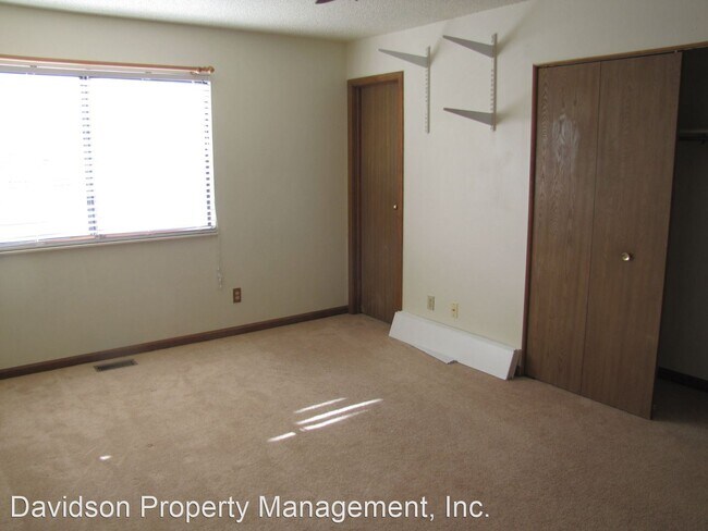 Building Photo - 3 br, 3 bath House - 766 Rundle Ct