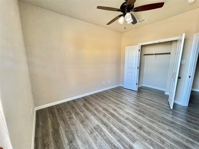 Foto del edificio - 142 Sierra Rose Loop