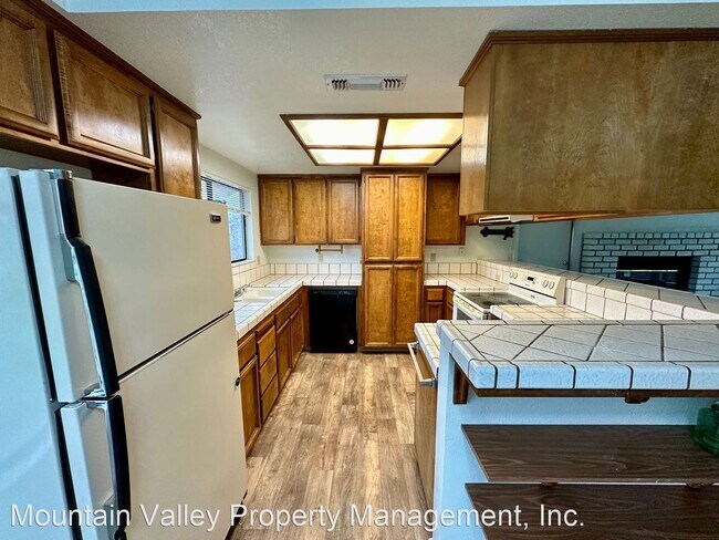 Building Photo - 3 br, 2 bath House - 178 Cypress Hills Drive