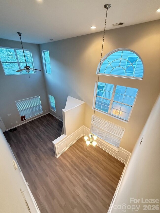 Foto del edificio - 5656 Tipperlinn Way