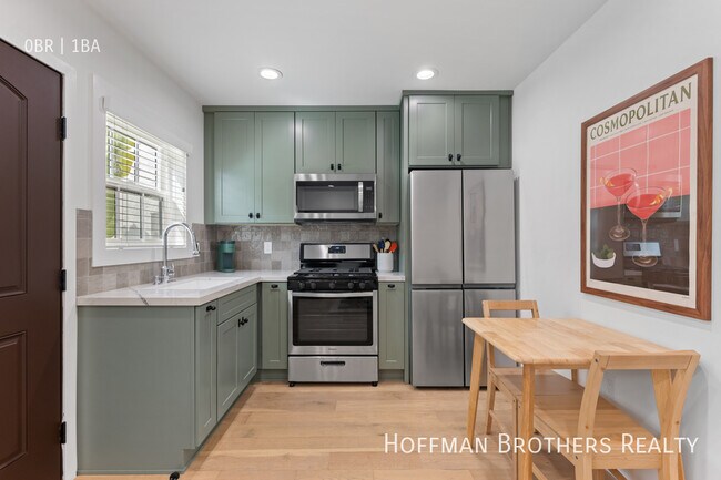 Foto del edificio - 1020 - 1024 Carol Dr West Hollywood, CA 90069