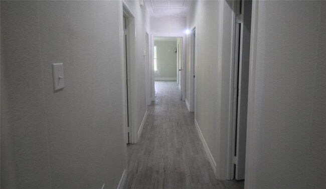 Foto del edificio - 4734 Branch St